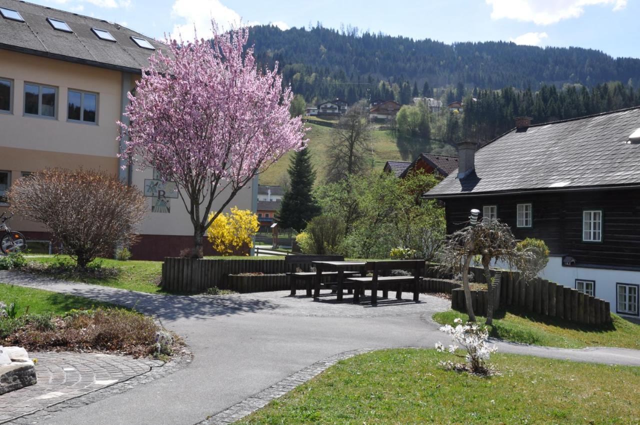 Landhaus Neuwirth Apartamento Pruggern Exterior foto